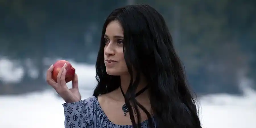 Аня Чалотра  — Йеннифер